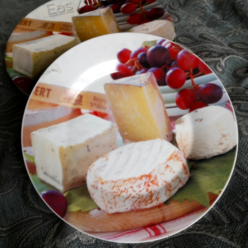 Easy life Original Italian Design Porcelain cheese plates